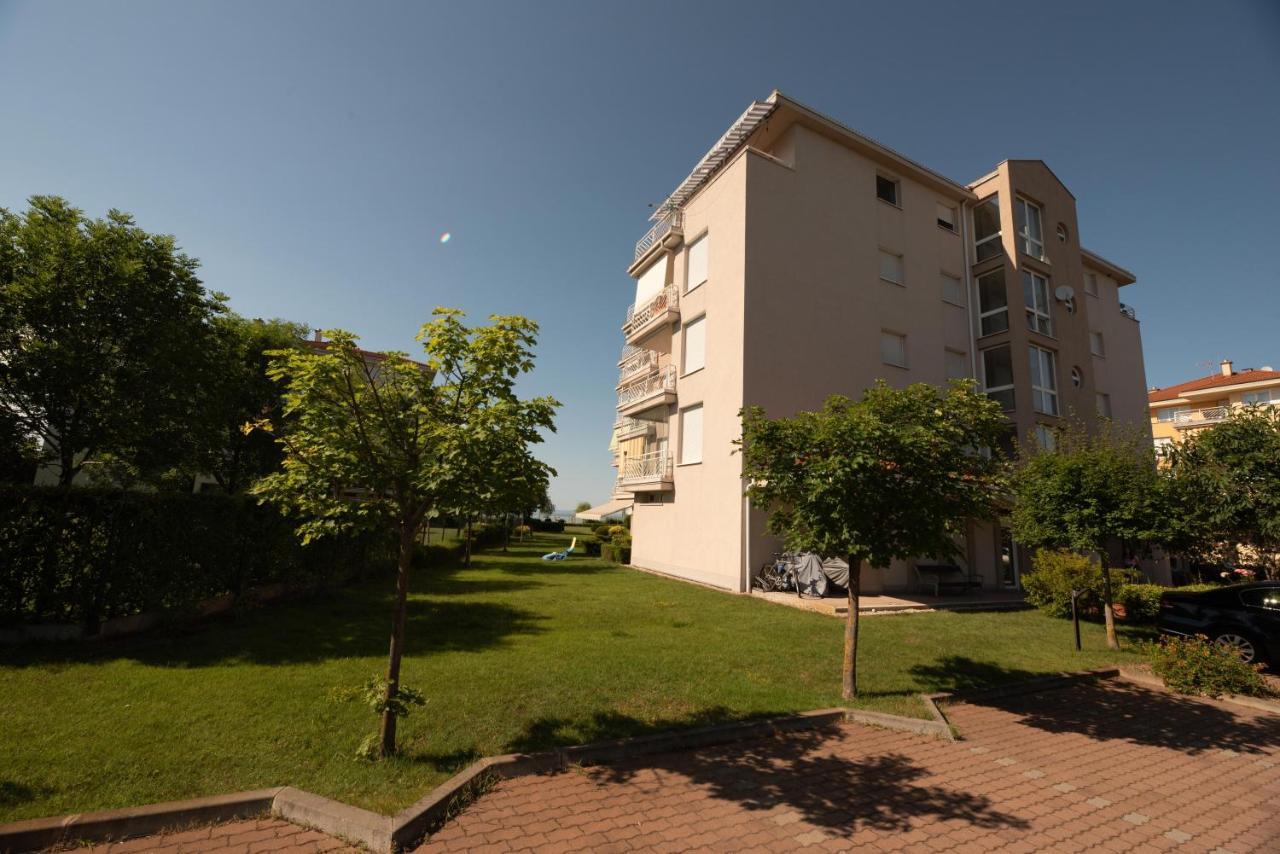 Lakeside Family Apartment Сиофок Екстериор снимка